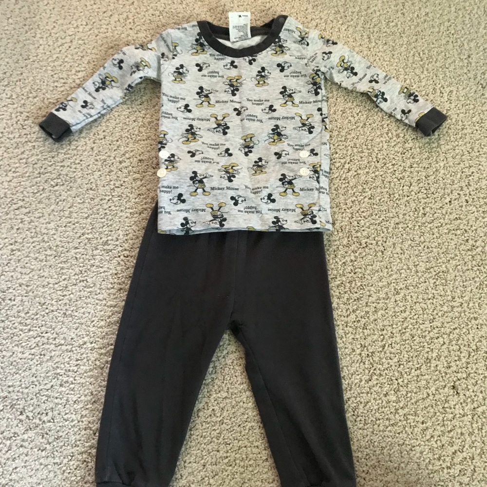 Uniqlo baby boy Mickey Mouse pajamas